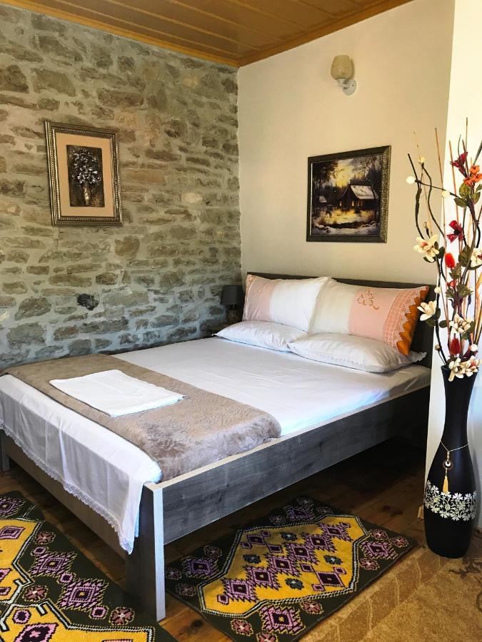 The Mosaic House - Shtepia Me Mozaik Hotel Përmet Екстериор снимка