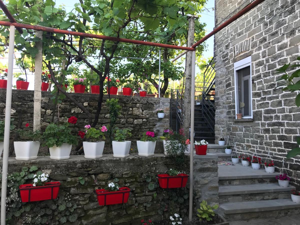 The Mosaic House - Shtepia Me Mozaik Hotel Përmet Екстериор снимка