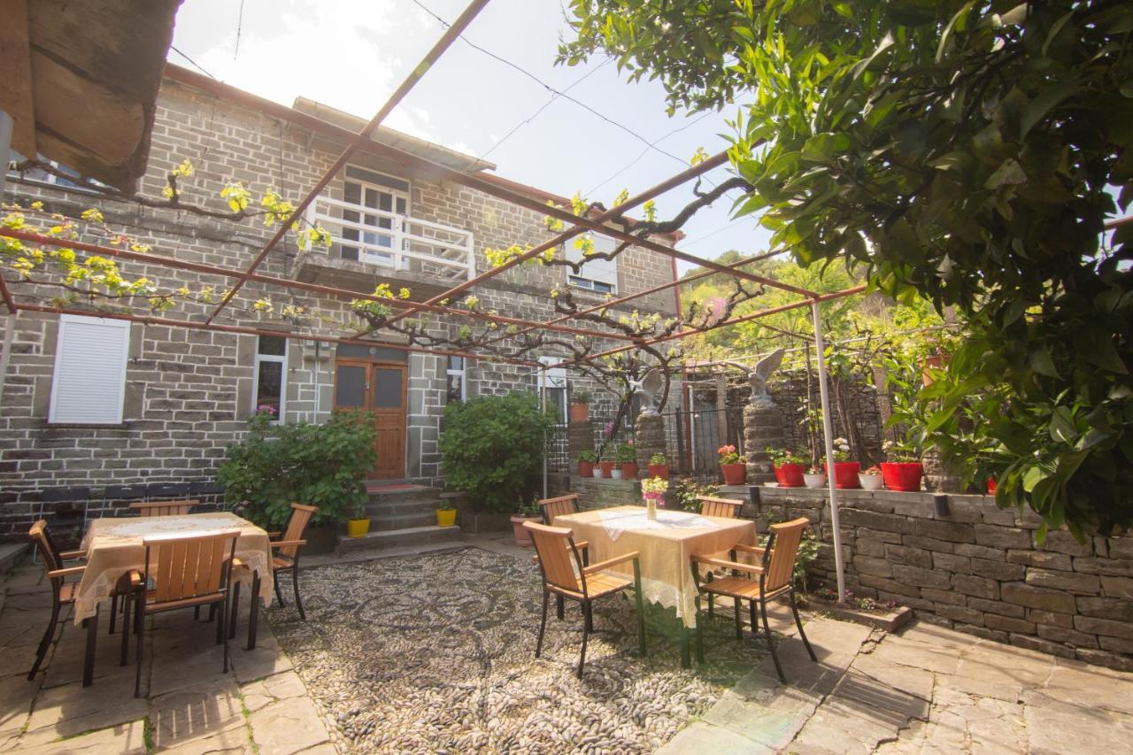 The Mosaic House - Shtepia Me Mozaik Hotel Përmet Екстериор снимка